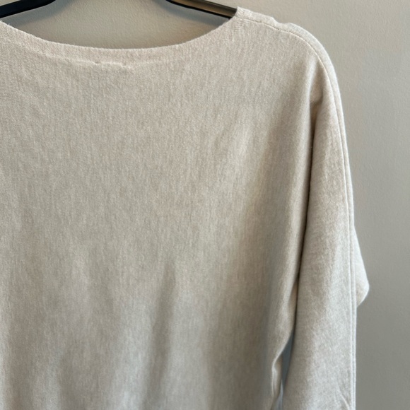 Aaeda light beige felted tulip embroidered batwing sweater size XS - Picture 15 of 15